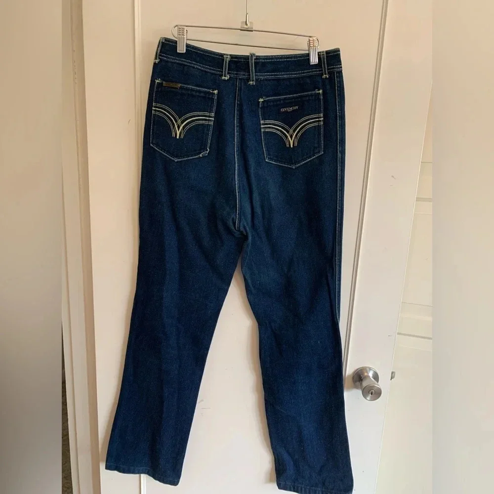 Vintage Givenchy 70's style straight leg high rise jeans. Size 28. - Picture 5 of 17